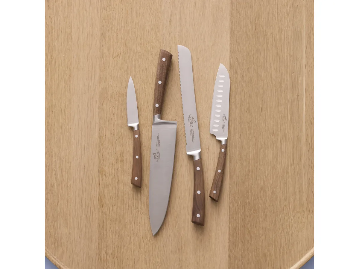 Lion Sabatier Gemini knivsæt 4 dele, urte-, mini santoku-, brød- og kokkekniv, valnød skaft FSC